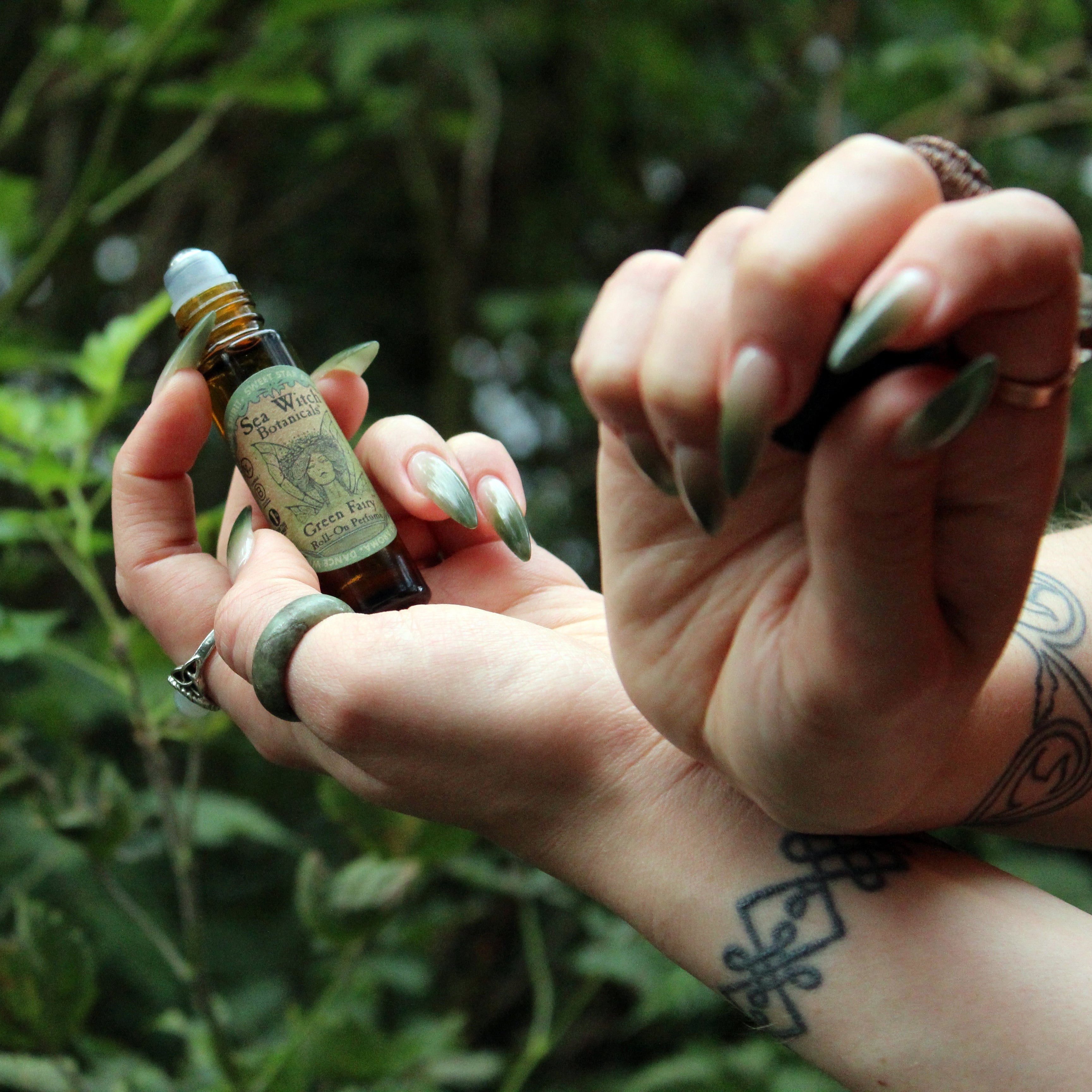 WRPGF1159: Roll On Perfume, Green Fairy